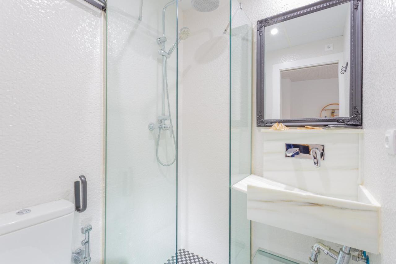 Apartamento Estudio Real Suites Гранада Экстерьер фото